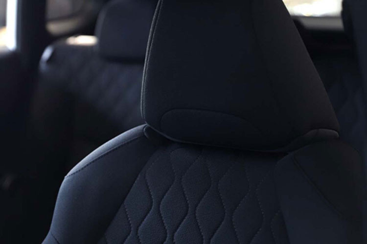 Dù không phải là một phiên bản hoàn toàn mới, nhưng mẫu xe SUV Toyota Corolla Cross 2024 dành cho thị trường Đông Nam Á cũng sở hữu khá nhiều chi tiết thiết kế và trang bị mới đáng chú ý ở phần ngoại hình.