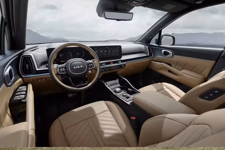 Về hệ truyền động, không có kỳ vọng nhiều về nâng cấp động cơ khi công ty này đã đóng cửa các bộ phận phát triển động cơ đốt trong. Họ vẫn sẽ tinh chỉnh nhẹ để đáp ứng các quy định ngày càng nghiêm ngặt về khí thải.