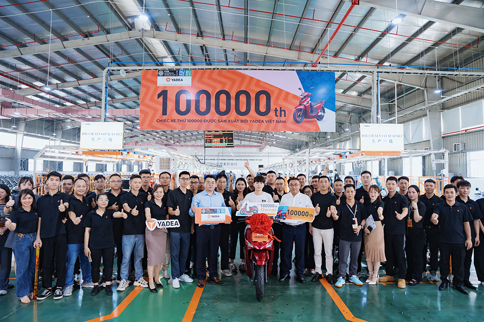 Yadea gia nhập Việt Nam vào năm 2019 và thành lập hệ thống hoàn chỉnh bao gồm sản xuất, R&amp;D, tiếp thị, bán hàng và dịch vụ tại Việt Nam. Cũng trong năm 2019, Yadea thành lập nhà máy sản xuất, lắp ráp đầu tiên tại Việt Nam.