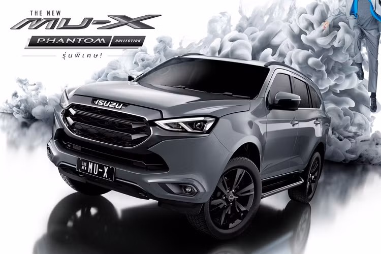 Isuzu MU-X hiện là mẫu SUV cỡ trung bán chạy thứ 2 tại thị trường Thái Lan, chỉ sau Toyota Fortuner. Do đó, không có gì bất ngờ khi hãng Isuzu chăm chỉ bổ sung các phiên bản mới cho dòng xe này. Ngay từ những ngày đầu năm 2023, hãng Isuzu đã tung ra phiên bản đặc biệt mới mang tên Isuzu MU-X Phantom Collection 2023 mới tại Thái Lan.