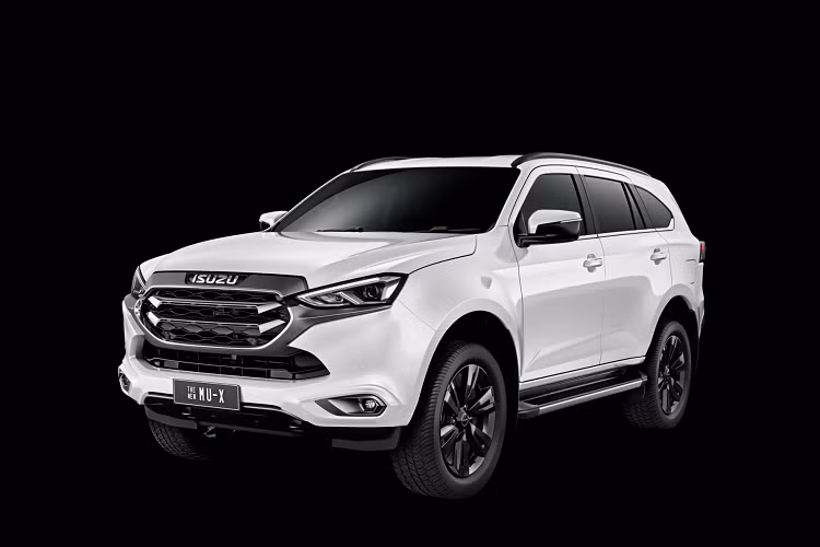 Trong năm 2022 vừa qua, hãng Isuzu đã bán tổng cộng 20.520 chiếc MU-X cho khách hàng Thái Lan. Trong khi đó, con số tương ứng của Toyota Fortuner là 27.658 xe, Ford Everest là 9.767 xe, Mitsubishi Pajero Sport là 7.405 xe và Nissan Terra là 1.202 xe.