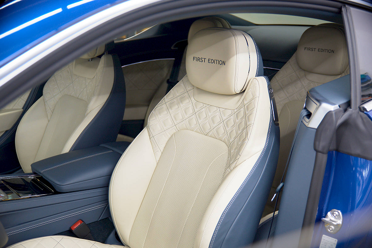 Góp phần quan trọng vào chức năng của Bentley Dynamic Ride là hệ thống treo khí nén với các bộ giảm xóc khí nén 3 khoang được cải tiến triệt để về sự mềm mại ở trạng thái thư giãn cũng như độ cứng vững ở chế độ vận hành thể thao. Hệ thống lái vô-lăng trợ lực điện EPAS mới mang đến độ phản hồi chính xác cực cao và đáp ứng tốt hơn trong nhiều tình huống cũng như thay đổi theo tốc độ.