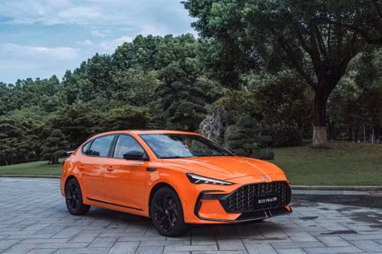 Về sức mạnh, MG6 2024 bản X-Line mới sẽ được trang bị động cơ tăng áp 1,5T với công suất tối đa 155 Kw, tương đương 208 mã lực, không có gì thay đổi so với bản tiêu chuẩn.