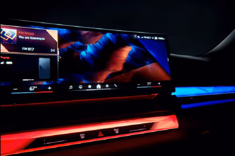 Mẫu xe M60 có hiệu suất hoạt động lớn hơn nên có thể sẽ phải đánh đổi phạm vi di chuyển ngắn hơn. “Phạm vi di chuyển 475km cũng chỉ là phỏng đoán của chúng tôi. Mẫu xe ra mắt hoàn toàn có thể tốt hơn kỳ vọng của chúng ta rất nhiều” một chuyên gia thử nghiệm xe chia sẻ.