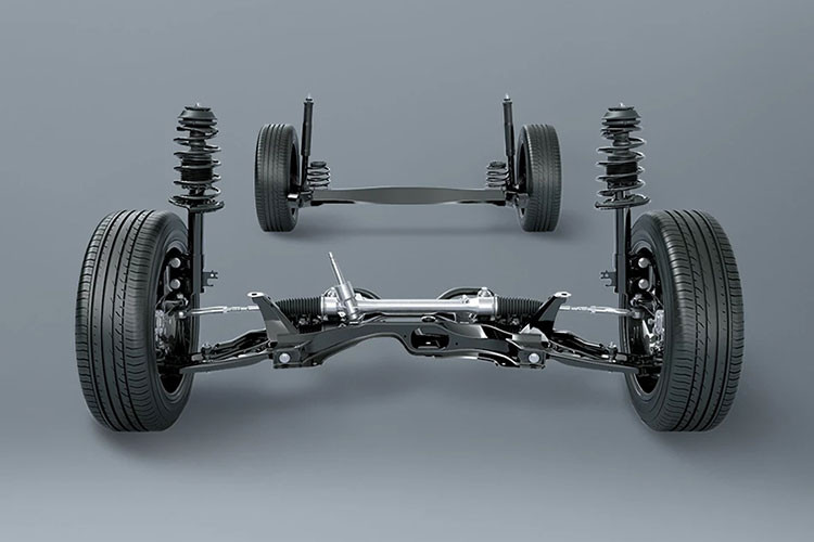 Các trang bị ngoại thất bao gồm cánh lướt gió trước/bên sườn/phía sau, lưới tản nhiệt, vành hợp kim, nẹp nhựa màu đen ở hốc bánh/bệ cửa và logo mới trên cửa cốp. Ngoài ra, xe còn được điều chỉnh ở hệ thống treo, giúp nâng gầm xe thêm 30 mm.