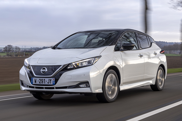 Dù đã được nâng cấp khá nhiều nhưng phạm vi hoạt động của xe vẫn không mấy cải thiện. Trước đó, Nissan Leaf 2014 có xếp hạng EPA 135 km nhưng sau 10 năm, quãng đường đi được của xe cũng chỉ tăng được gấp đôi.