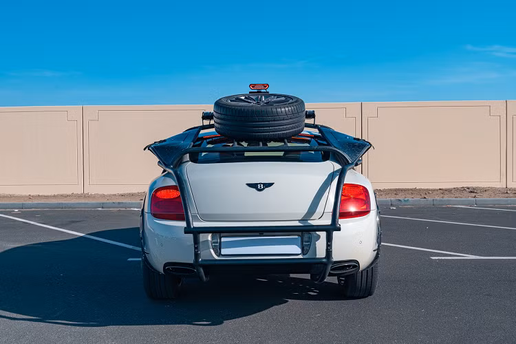 Gói độ off-road Bentley Continental GT Speed được thực hiện theo yêu cầu của chủ nhân chiếc xe - một tay chơi xe tại Dubai. Tổng thể xe được nâng cấp từ ngoại hình cho đến khả năng vận hành.