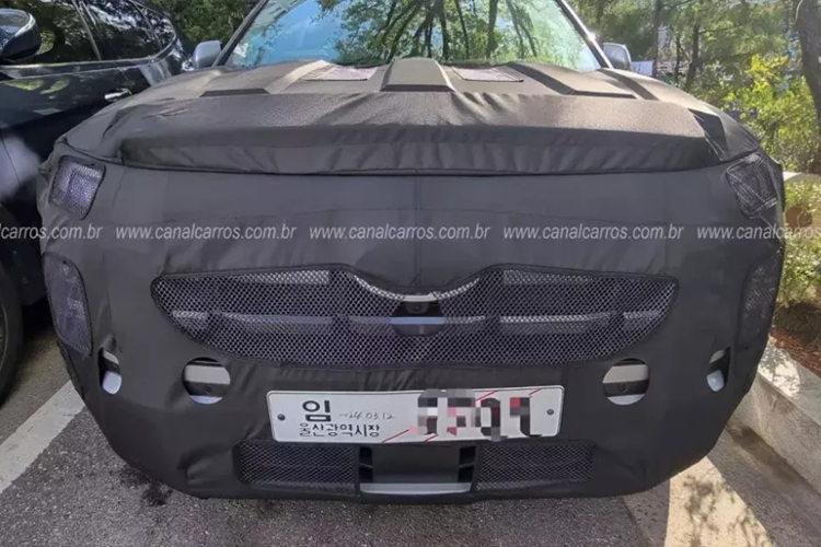 Theo kế hoạch, vào ngày 16/1/2024 tới đây, hãng xe Hàn Quốc sẽ chính thức tổ chức sự kiện ra mắt toàn cầu dành cho Hyundai Creta phiên bản nâng cấp giữa vòng đời.