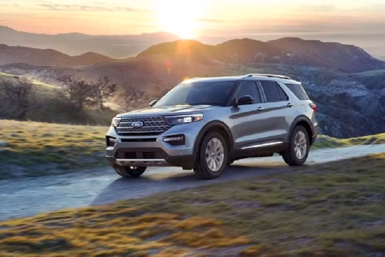 Ford len ke hoach ap gia xe co dinh, chan “bia kem lac”