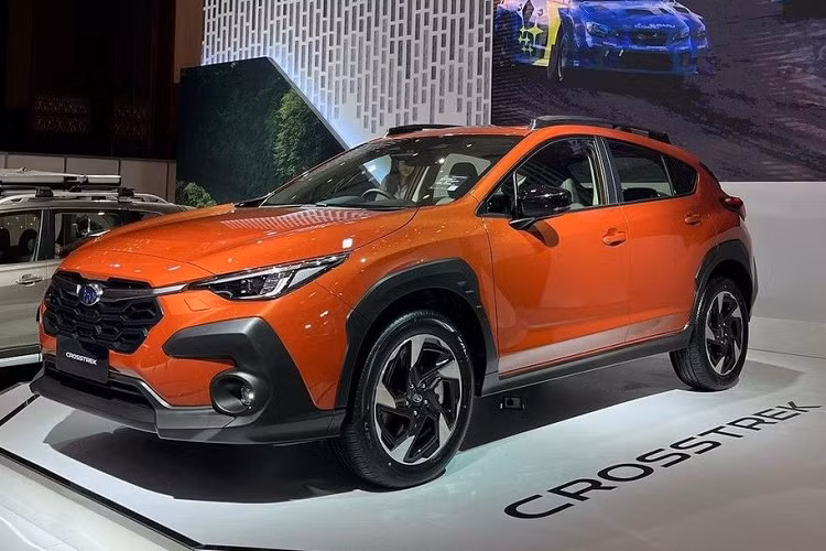 Một tư vấn viên còn cho biết hãng xe Nhậtn Bản đã lên kế hoạch trình làng Subaru Crosstrek về Việt Nam trong năm nay tại Triển lãm Ô tô Việt Nam 2023, nhưng sự kiện này đã bị hủy nên lịch ra mắt bị dời sang năm sau.