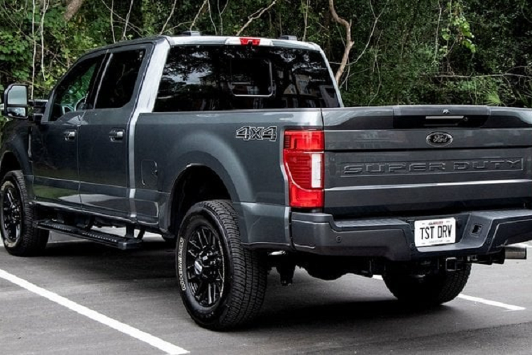 Năm 2023 là năm kỷ niệm 75 năm của F-Series và năm nay sẽ đánh dấu một số thay đổi lớn cho hãng. Ford sẽ ra mắt Super Duty 2023 hoàn toàn mới với sức kéo lên tới 40.000 pound (20 tấn). Ngay từ bây giờ, hãng đã ghi nhận hơn 150.000 đơn đặt hàng cho Super Duty từ khách hàng.