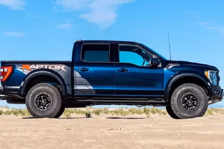 Ford cũng sẽ tiếp tục lộ trình lắp ráp và giao mẫu xe bán tải điện F-150 Lightning. Tất cả những gì hãng cần là đủ chip và nhân lực để hoàn thành lượng đơn đặt hàng đang tồn đọng.