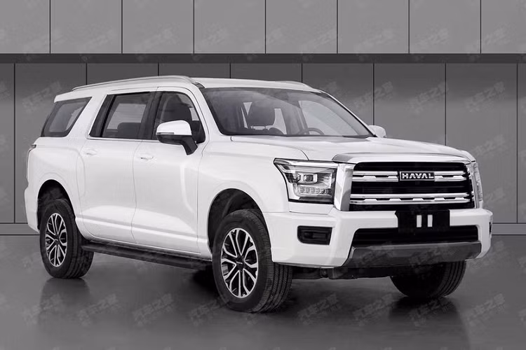 Từ những bức ảnh lộ diện, ta có thể thấy rằng bên trong Haval H5 2023 có nội thất 5 chỗ ngồi rộng rãi, khoang lái với điểm nhấn là trang bị vô lăng 4 chấu, tích hợp đầy đủ các nút bấm, bảng đồng hồ kỹ thuật số và màn hình cảm ứng trung tâm cỡ lớn, đặt nổi trên mặt táp-lô. Nội thất chiếc xe lộ diện có màu đen làm chủ đạo, bên cạnh hàng loạt chi tiết ốp kim loại như chấu vô lăng, viền cửa gió điều hòa và viền cụm điều khiển trung tâm.