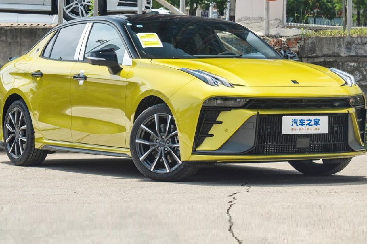 Trong thời gian tới, Công ty GreenLynk Automotives dự kiến sẽ nhập khẩu, phân phối các dòng xe Lynk &amp; Co 01, Lynk &amp; Co 03, Lynk &amp; Co 05 và Lynk &amp; Co 09. Ở tại thị trường Trung Quốc, thương hiệu Lynk &amp; Co vừa mới tung ra phiên bản giới hạn của Lynk &amp; Co 03.