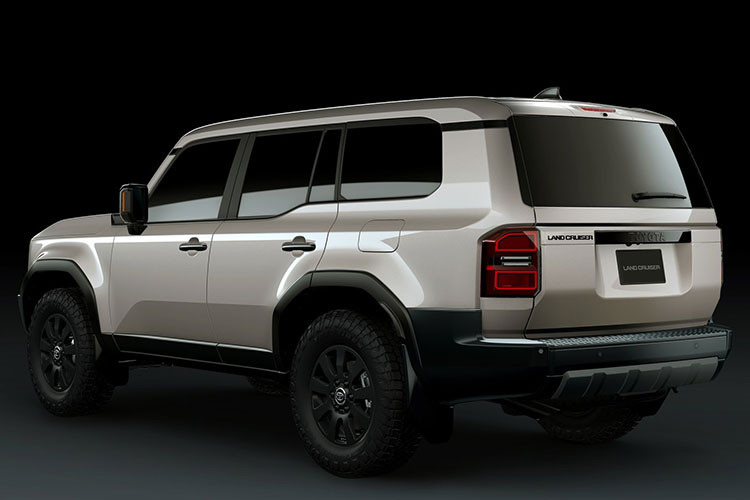 Ngoài các phiên bản thu nhỏ, series Toyota Land Cruiser/Prado hứa hẹn sẽ còn được bổ sung nhiều cấu hình mới trong tương lai. Thông tin này được xác nhận tại lễ ra mắt thế hệ Toyota Land Cruiser Prado mới. 