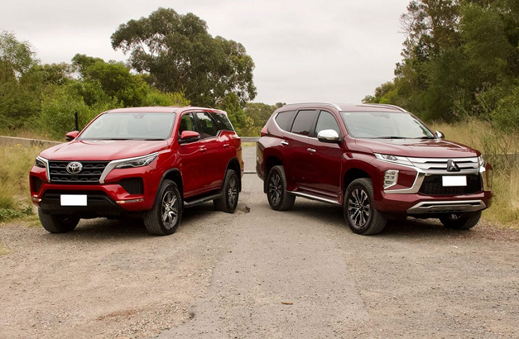 Mitsubishi Pajero va Toyota Fortuner tien ty 