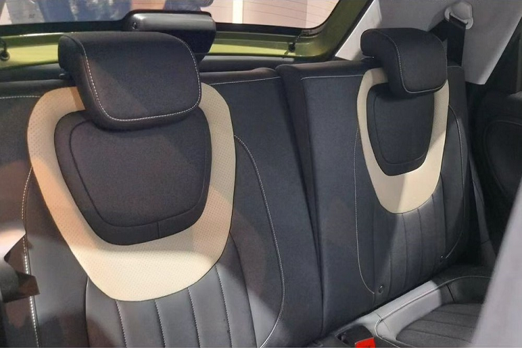 Giá xe Wuling Bingo 2023 ở thị trường Trung Quốc hiện dao động từ 59.800 - 83.800 Nhân dân tệ (khoảng 200,5 - 281 triệu đồng). Trong tháng 4/2023, thương hiệu Wuling đã bán được tổng cộng 3.311 chiếc xe điện này cho khách hàng Trung Quốc.