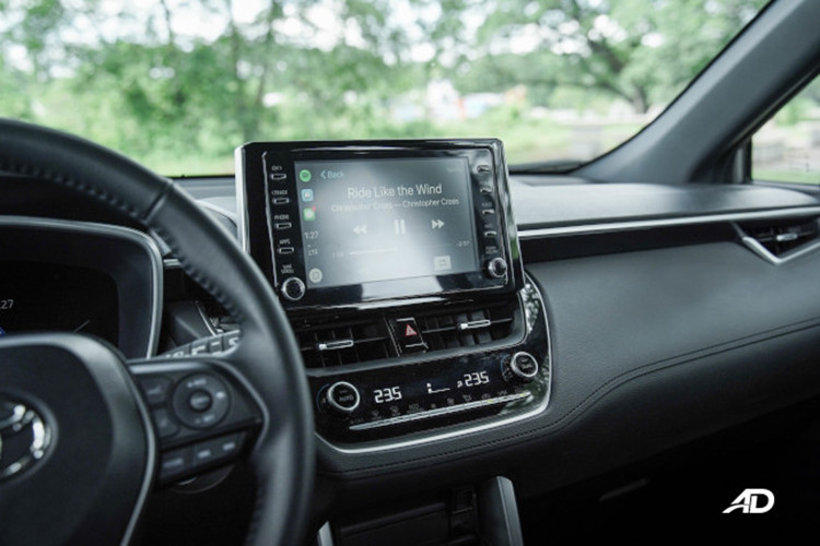 Sự thay đổi, lột xác bất ngờ của hai mẫu xe trên, khiến người dùng vô cùng kỳ vọng vào các mẫu xe còn lại trong dải sản phẩm của Toyota trong đó có Toyota Camry và Corolla.