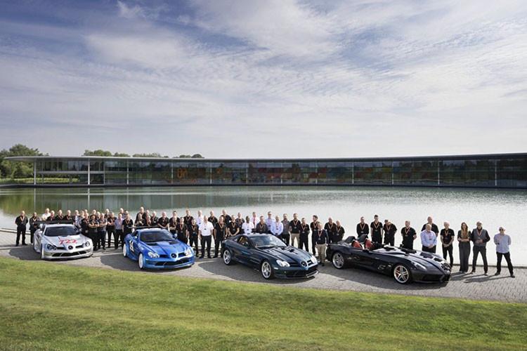 Trưng bày tại Đại lộ Trung tâm Công nghệ McLaren có một số mẫu xe grand tourer nổi bật như: SLR Stirling Moss, SLR by MSO, SLR HDK và SLR 722 GT Prototype.