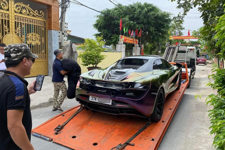 Cung cấp sức mạnh cho McLaren 720S Spider là khối động cơ xăng tăng áp kép V8 4.0 lít sản sinh công suất 710 mã lực và 769 Nm mô-men xoắn cực đại.