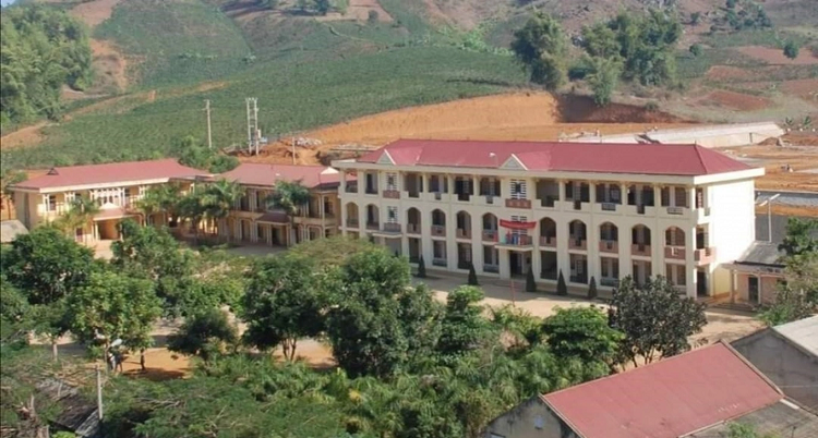 Nghi pham bo doc vao thuc an cua HS o Son La bi tam giu