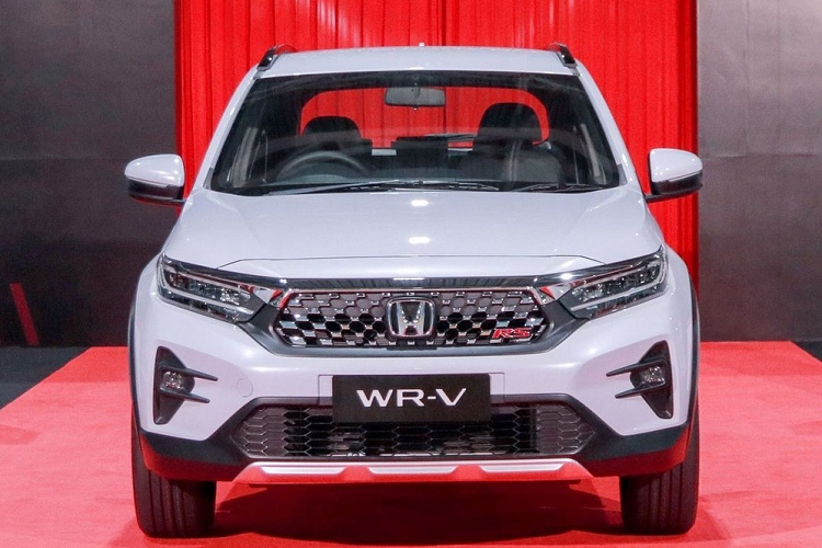Như vậy, trong tháng 3/2023, hãng Honda sẽ ra mắt 2 mẫu SUV mới tại Thái Lan là WR-V và CR-V. Khi có mặt tại thị trường Thái Lan, Honda WR-V 2023 giá rẻ sẽ không có đối thủ trực tiếp. Hiện các mẫu SUV hạng A như Toyota Raize, Kia Sonet hay Nissan Magnite đều không được bán tại thị trường Thái Lan. Đây có thể sẽ là một lợi thế lớn dành cho Honda WR-V mới.