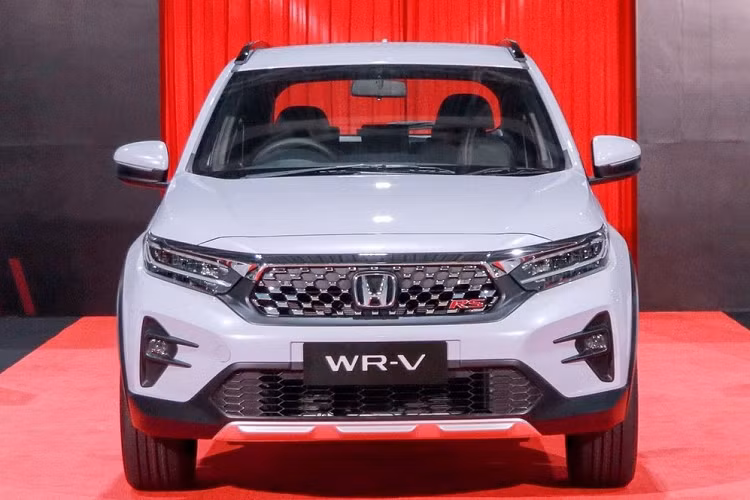 Như vậy, trong tháng 3/2023, hãng Honda sẽ ra mắt 2 mẫu SUV mới tại Thái Lan là WR-V và CR-V. Khi có mặt tại thị trường Thái Lan, Honda WR-V 2023 giá rẻ sẽ không có đối thủ trực tiếp. Hiện các mẫu SUV hạng A như Toyota Raize, Kia Sonet hay Nissan Magnite đều không được bán tại thị trường Thái Lan. Đây có thể sẽ là một lợi thế lớn dành cho Honda WR-V mới.