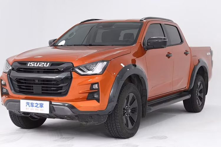 Có thể thấy là thị trường xe bán tải tại Trung Quốc luôn có sự cạnh tranh rất khốc liệt giữa các hãng xe nội địa với nhau cũng như những màn liên doanh với các hãng xe ngoài Trung Quốc, chính điều này đã khiến Jiangxi Isuzu cho ra mắt 1 phiên bản mới của D-Max V-Cross ở đây, và dự kiến sẽ bắt đầu bán trước vào ngày 10/5.