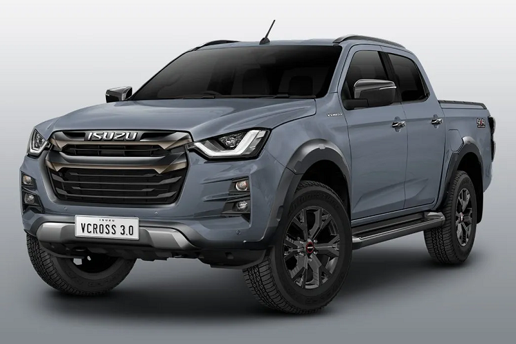 Đi kèm với đó là hộp số sàn hoặc tự động 6 cấp và hệ dẫn động cầu sau hoặc 2 cầu chủ động 4x4. Tuy nhiên phải thừa nhận rằng sức mạnh động cơ của D-Max 2022 yếu hơn hẳn so với các đối thủ Ford Ranger Wildtrak (213 mã lực, 500 Nm), Mitsubishi Triton Athlete 4×4 (179 mã lực, 430 Nm).