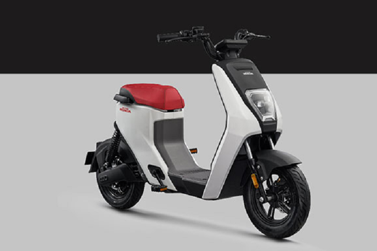 Phạm vi hoạt động tối đa của U-Go và U-Be lần lượt là 65 km và 80 km. Tại Trung Quốc, Honda U-Go có hai phiên bản với trang bị bộ pin và công suất động cơ khác nhau. Giá bán của 2 phiên bản là 1.150 USD (khoảng 28,5 triệu đồng) và 1.230 USD (khoảng 30,5 triệu đồng).
