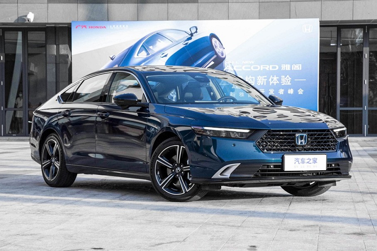 Hiện giá xe Honda Accord 2023 bản PHEV tại thị trường Trung Quốc vẫn chưa được công bố. Xe sẽ chính thức được bán ra thị trường Trung Quốc trong năm nay.