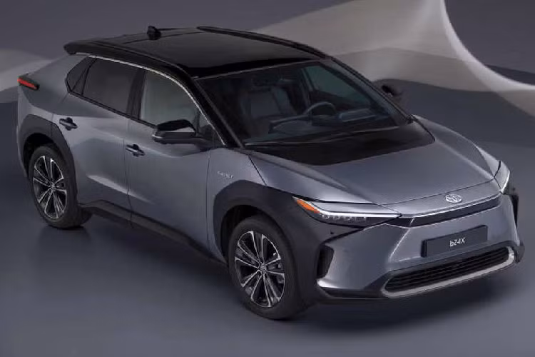 Xe dien Toyota co the dung pin the ran, sac sieu nhanh trong 10 phut