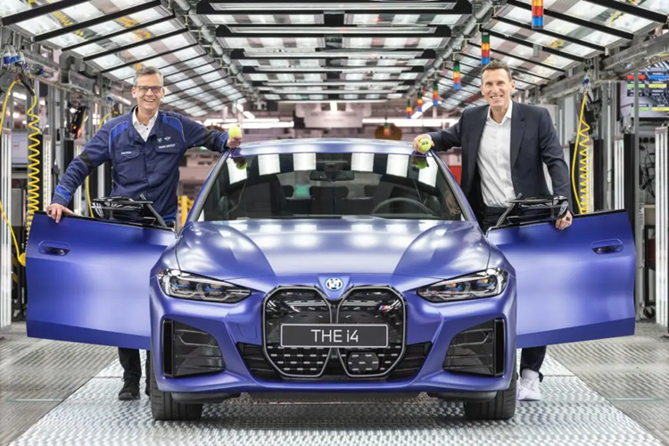 BMW ngung san xuat dong co V8 huyen thoai o nha may tai Duc-Hinh-3