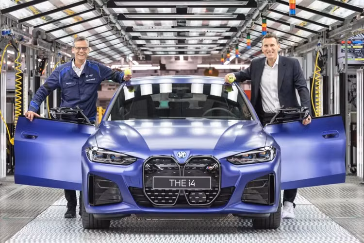 BMW ngung san xuat dong co V8 huyen thoai o nha may tai Duc-Hinh-3