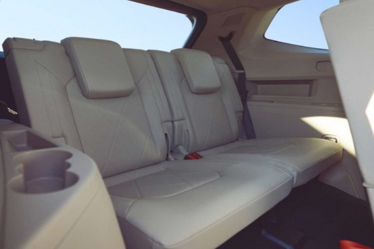 Về trang bị an toàn, Volkswagen Atlas 2024 được trang bị gói hỗ trợ lái nâng cao IQ.Drive, gói công nghệ an toàn chủ động ADAS với các tính năng như: hỗ trợ đưa xe vào giữa làn đường, hỗ trợ giữ làn đường và phanh tự động…