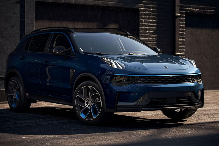  Lynk &amp; Co 01Lynk &amp; Co 01 là mẫu xe đầu tiên được đưa ra thị trường của thương hiệu Trung Quốc, vào tháng 8/2017. Ngay khi vừa trình làng, Lynk &amp; Co 01 đã rất được lòng người tiêu dùng. Minh chứng là chỉ trong vòng 2 phút 17 giây đã có hơn 6.000 chiếc 01 được bán ra và trở thành mẫu xe đến từ thương hiệu Trung Quốc bán nhanh nhất thế giới.