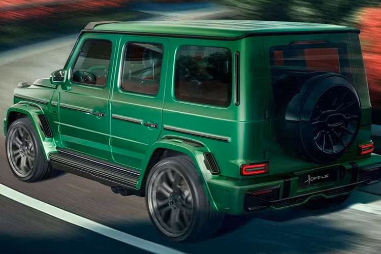 Những tính năng cao cấp dành cho người ngồi sau có chỉnh điện ngả lưng, massage, sưởi ấm và làm mát. Ở dưới nắp ca pô, HOLEFE đã bổ sung cho bản độ của mình bộ ốp động cơ mới làm từ vật liệu carbon. 