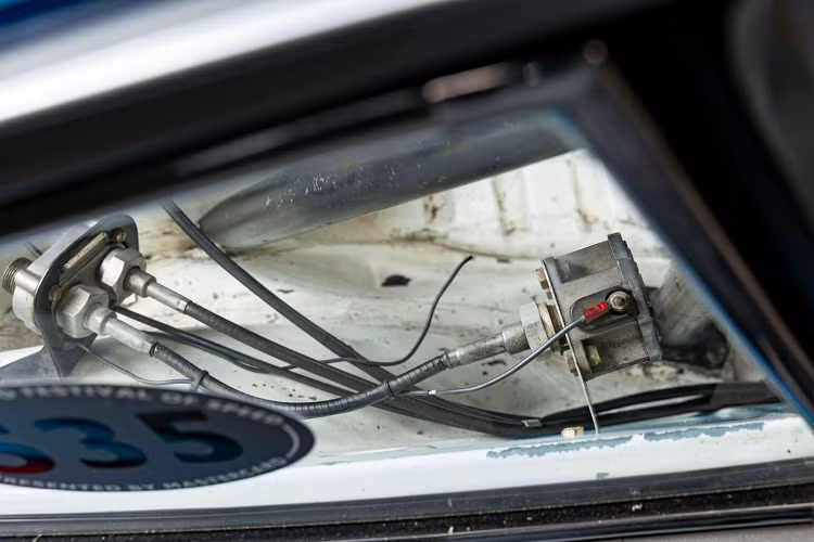 Một dự án phục hồi đã được thực hiện vào năm 2009 tại một xưởng phục chế ở Paris, Pháp, nhằm đưa diện mạo của chiếc xe trở lại với năm 1973 cùng màu sơn huyền thoại Martini. Chủ nhân hiện tại của R7 đến từ Mỹ, tuy nhiên một người khác đã tuyên bố quyền sở hữu chiếc xe cho đến tháng 5/2023, khi tòa án New York bác bỏ vụ kiện. 