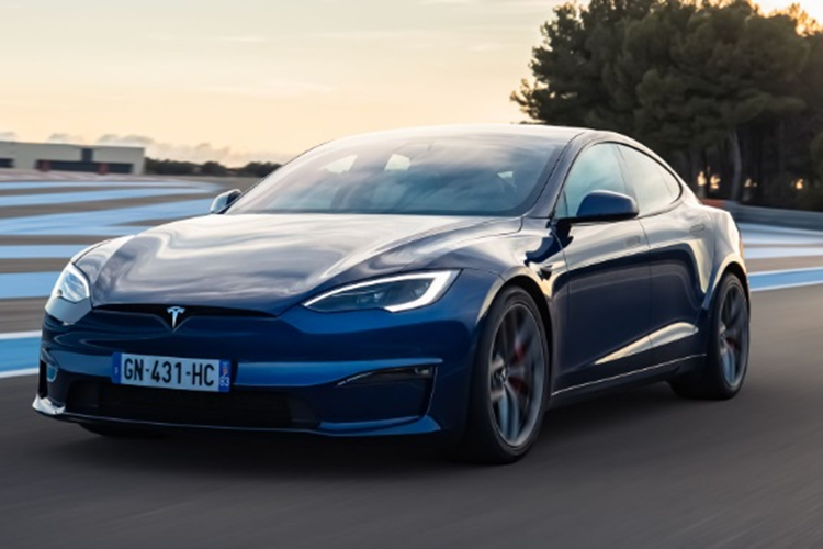 Vụ việc này khiến hơn 2 triệu chiếc Tesla bị triệu hồi. Một con số khá lớn, thậm chí là bao gồm tất cả xe Tesla đang hoạt động trên đường phố Mỹ.