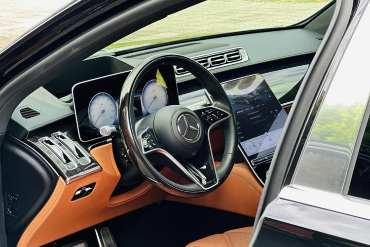 Chiếc xe bị mất giá nhiều như vậy là do hiện nay những mẫu Mercedes-Maybach S580 2022 mới được đại lý tư nhân chào bán với giá chỉ khoảng 13,5 tỷ đồng