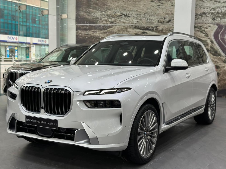 BMW X7 giam gia, re hon vai ty dong so voi Lexus LX600-Hinh-2