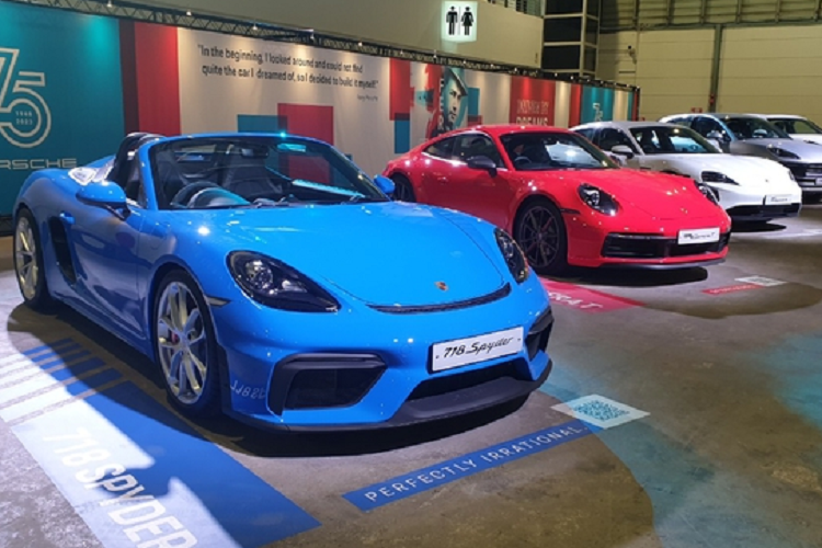 Nguyên nhân là bởi thị trường hiện nay có vô vàn lựa chọn đủ sức nặng để thu hút người dùng. Từ giá thành, thiết kế đến công nghệ của các hãng xe giờ đây đều cạnh tranh với nhau. Người dùng có thể dễ dàng lựa chọn những sản phẩm tốt hơn hoặc ngang bằng ở các hãng xe khác nhau.