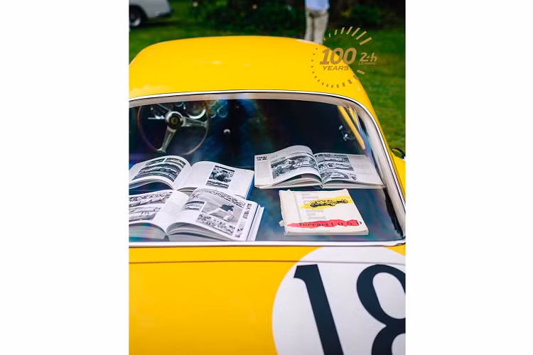 Thứ Sáu được dành riêng cho những chủ xe du ngoạn dọc theo các đường cao tốc ven biển của Florida trong Tour d’Eleganza. Chủ nhật là một ngày thư giãn tại Mar-a-Lago với những chiếc xe đẹp hơn, lần này mở ra cho các hãng và mẫu xe khác không gian trưng bày mới.