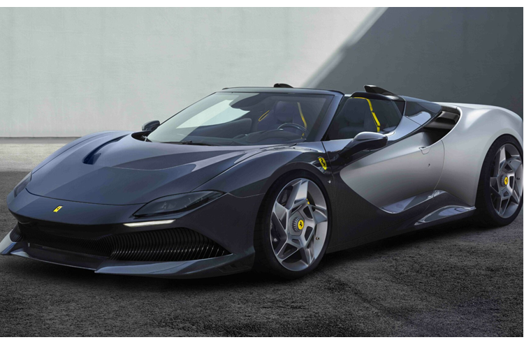 Tên của siêu xe này có số “8”, bởi với văn hoá Trung Hoa, đây là con số may mắn nhưng đó không phải là yêu cầu lớn nhất của vị khách hàng này. Mặt khác, con số “8” nhằm tôn vinh khối động cơ tăng áp kép V8 3,9 lít, một trong những cỗ máy được đánh giá cao nhất trong lịch sử và chiến thắng giải thưởng Động cơ danh giá của năm (IEOTY) trong 4 năm liền.