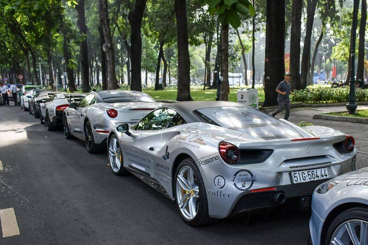 Theo một số thống kê, trong năm 2022, tổng số tiền mà ông Đặng Lê Nguyên Vũ đã chi ra để tậu siêu xe lên đến hơn 700 tỷ đồng. Trong năm nay, ông Vũ sẽ đón thêm một mẫu hypercar nữa là Aston Martin Valhalla vào bộ sưu tập của mình.