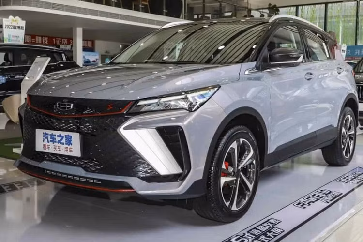 Vào ngày 24/4, tập đoàn Geely đã ra mắt chiếc SUV nhỏ gọn Binyue Cool Champion Edition 2023 mới, đây là 1 phiên bản cá tính hơn của xe Geely Binyue Cool đang bán trên thị trường và nếu về Việt Nam, sẽ cạnh tranh với VinFast VF e34.