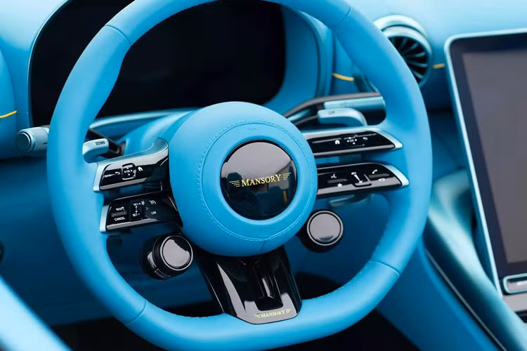 Mansory không tiết lộ họ làm cách nào để đạt được sự cải thiện quá lớn về mặt hiệu năng như vậy, đó cũng là cách để xưởng độ này trở nên tách biệt so với phần còn lại của ngành.