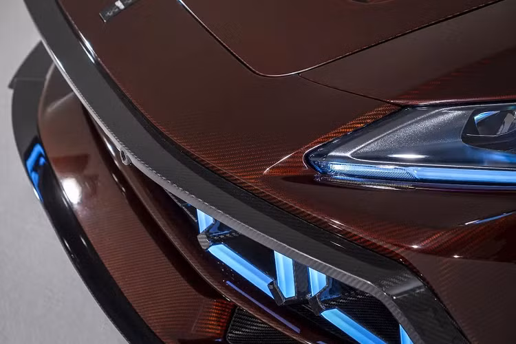 Hiện mức giá của dự án 273 Potenza thực hiện Ferrari 288 GTO hiện đại chưa được công bố. Tuy phần ngoại hình hấp dẫn, hiệu suất cao cùng sự giao thoa giữa cổ điển và hiện đại nhưng nhìn nhận thực tế mẫu xe này sẽ khó có thể tìm được chủ nhân mới.