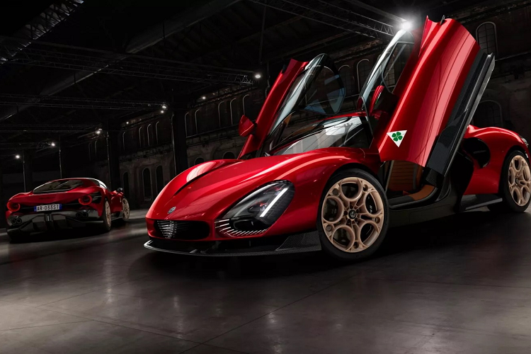 Được đánh giá là một trong những chiếc xe đẹp nhất mọi thời đại, Alfa Romeo Tipo 33 và 33 Stradale đã truyền cảm hứng cho siêu xe mới nhất của Alfa Romeo. Đặc biệt, siêu xe cổ Alfa Romeo 33 Stradale được giới siêu giàu trên toàn thế giới thèm khát sở hữu.