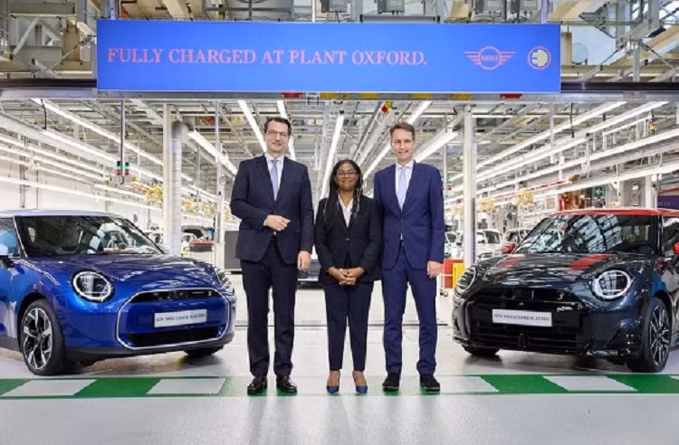 BMW chi 18 nghin ty dong de san xuat xe Mini dien o Anh-Hinh-2